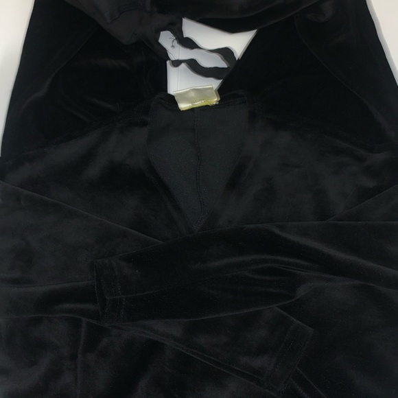 Vintage Classics Debenhams black velour play suit with stir-ups. - Picture 5 of 10